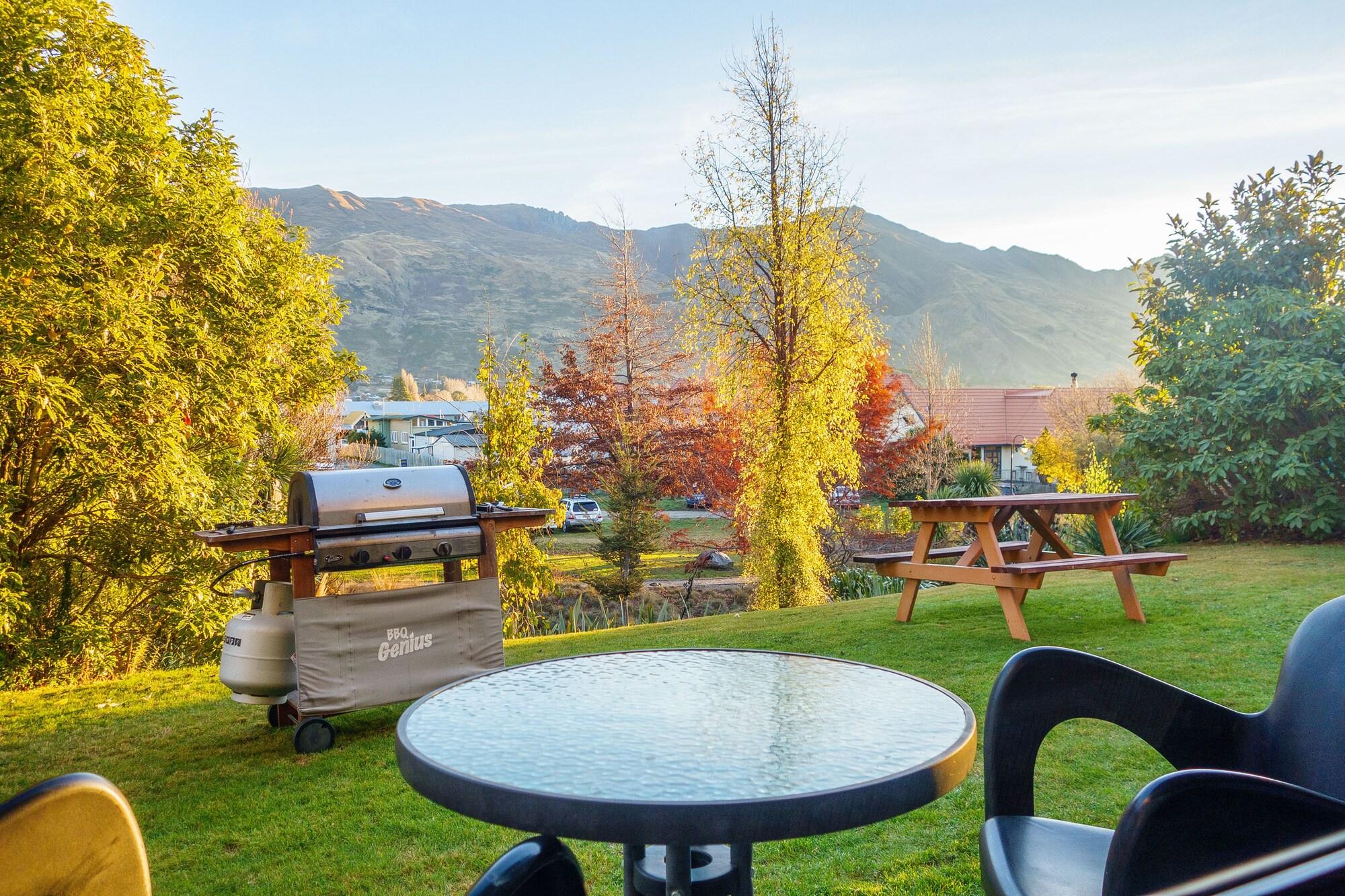 ASURE Brookvale Motel Wanaka Esterno foto