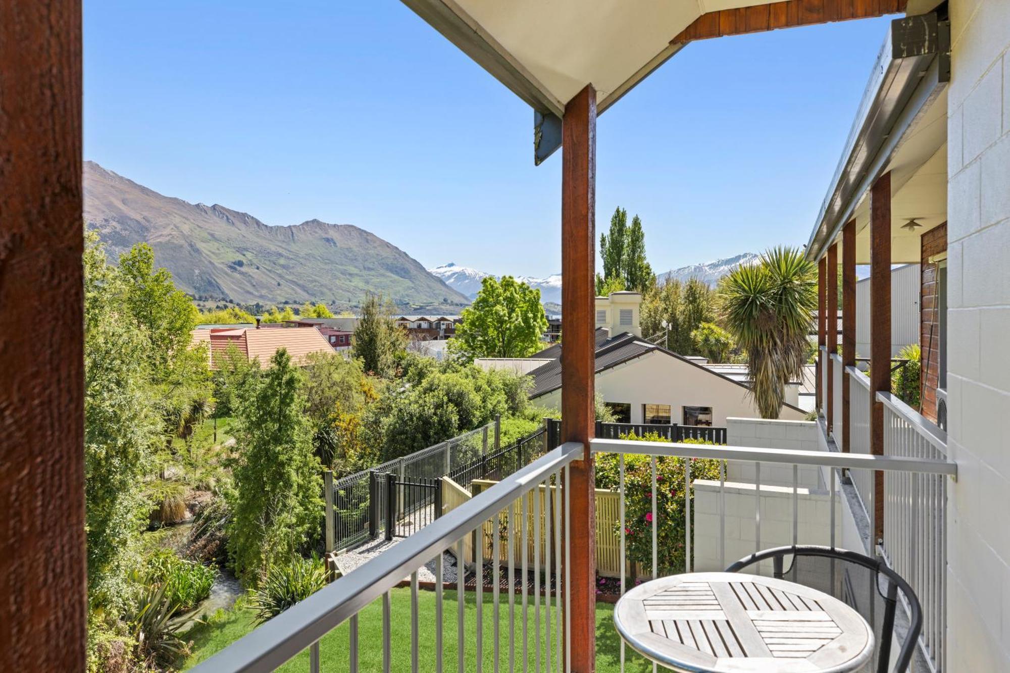 ASURE Brookvale Motel Wanaka Esterno foto
