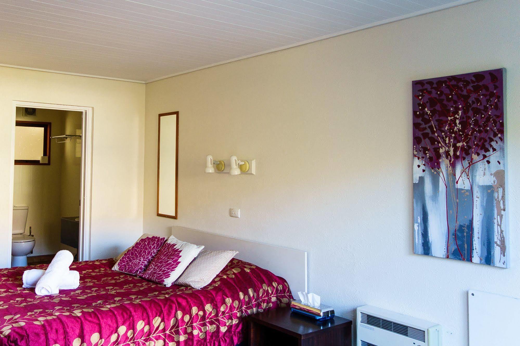 ASURE Brookvale Motel Wanaka Esterno foto